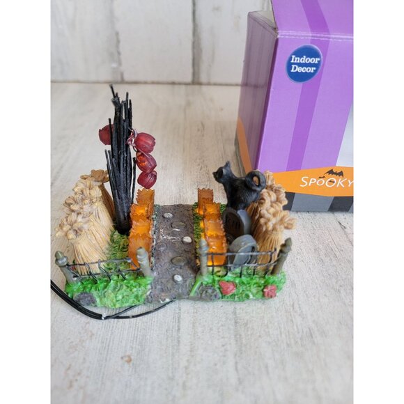 Spooky Hollow Halloween bridge house walkway light up Village accessory graveyar - Picture 4 of 10